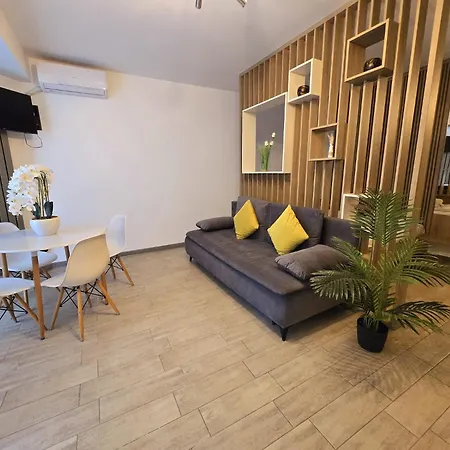 Apartament Designer Luxury - Pool & Alezzi