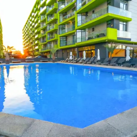 Apartament Designer Luxury - Pool & Alezzi