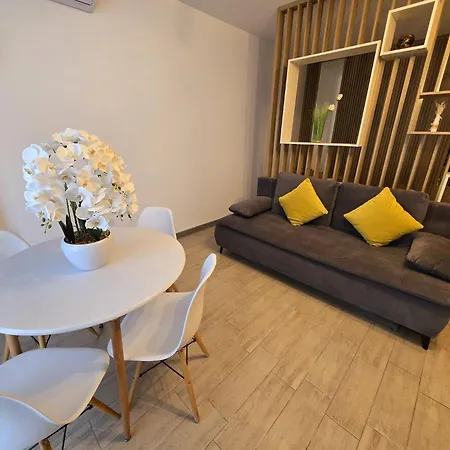 Apartament Designer Luxury - Pool & Alezzi Năvodari