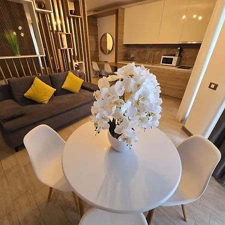 Apartament Designer Luxury - Pool & Alezzi Năvodari